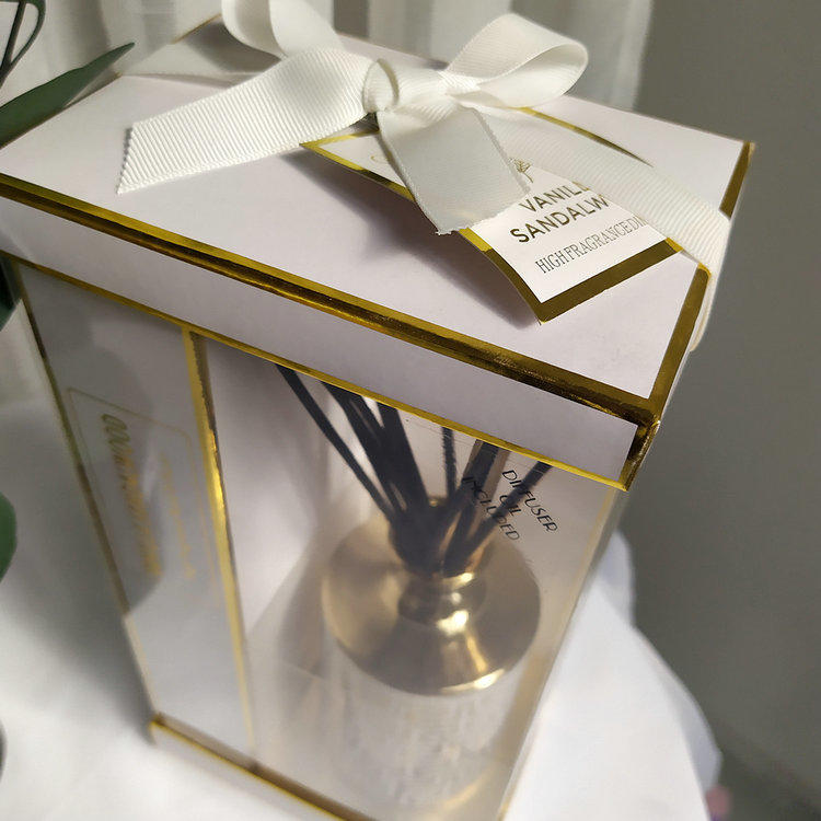 color mate tapa de oro / plata 100ml botella de vidrio redonda difusor de flores de cerámica en caja